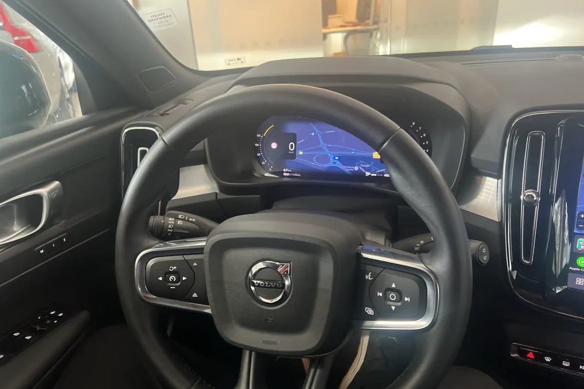 Vehicle image 21
