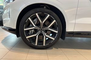 Volvo EX90 bild 30