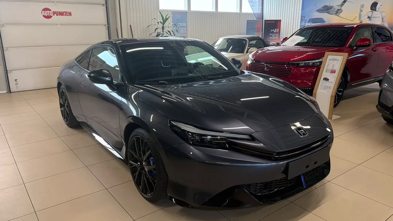 Vehicle image 1