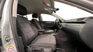 Volkswagen Passat bild 14