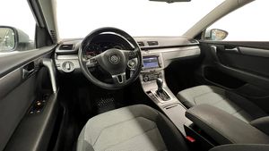 Volkswagen Passat bild 8