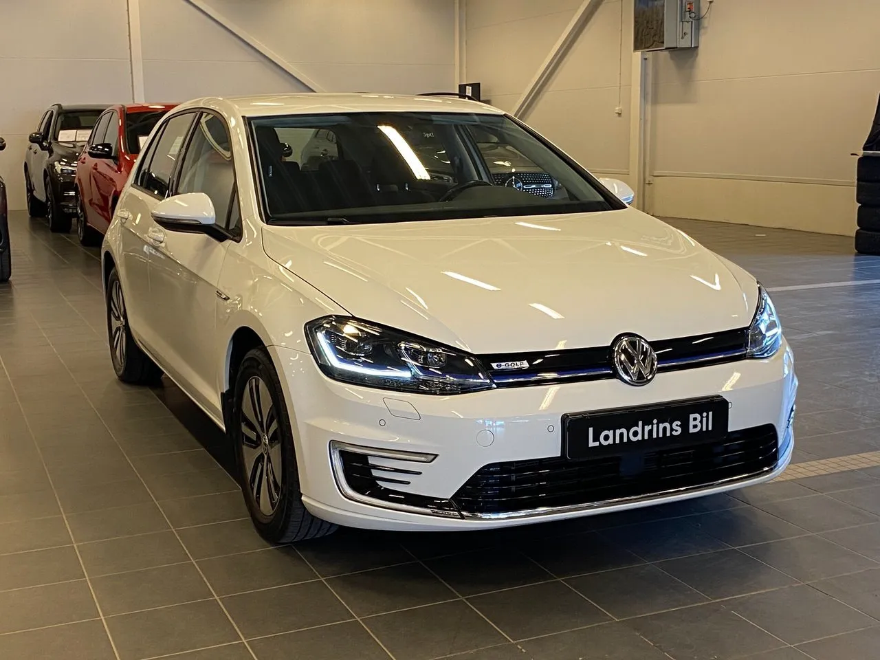 Vehicle image 3