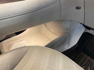 Mercedes EQS450 SUV bild 19