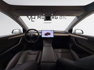 Tesla Model Y bild 13