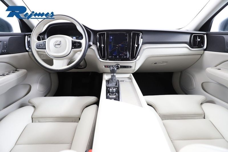Volvo V60 bild 2