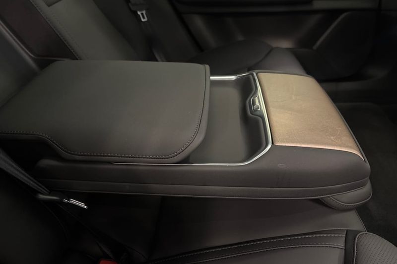 Volvo ES90 bild 19