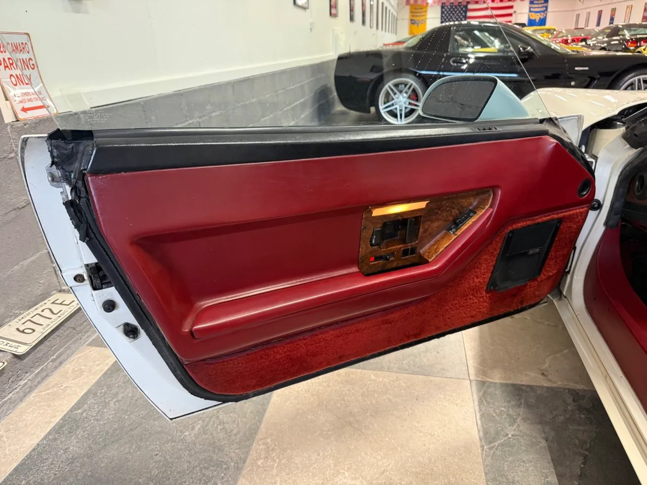 Vehicle image 18