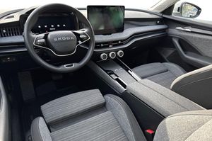 Skoda Superb bild 3