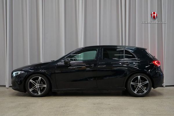 Mercedes A180 7G-DCT Progressive Line Kamera Carplay Cosmos Black - 2020