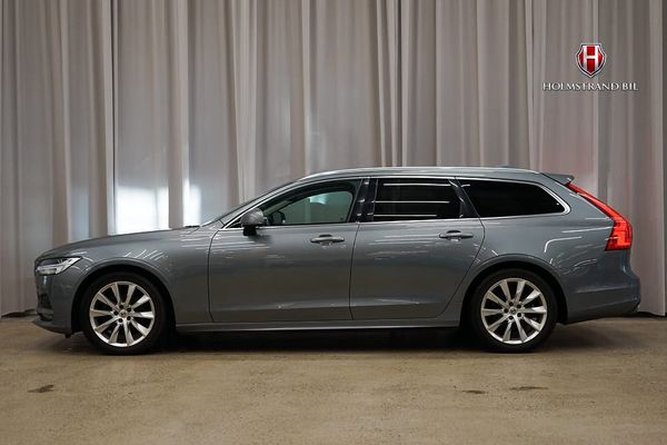 Volvo V90 D4 AWD Momentum Värmare Kamera Carplay HUD BLIS VOC - 2019
