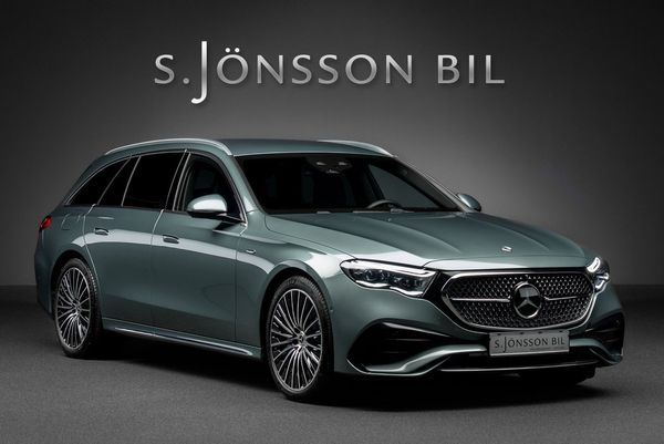 Mercedes E300 e Kombi AMG/ Moms / Head-Up / Minnespaket - 2025