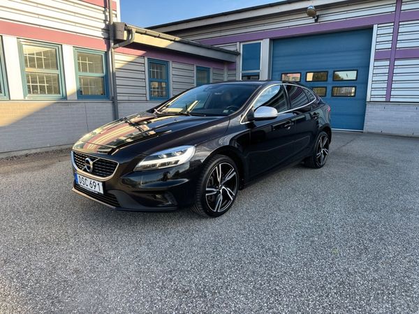 Volvo V40 T4 190hk R-Design Navi Backkamera - 2018