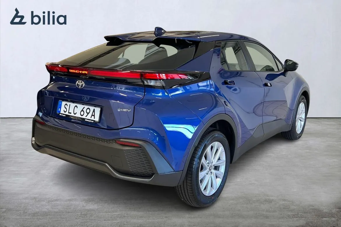 Vehicle image 18
