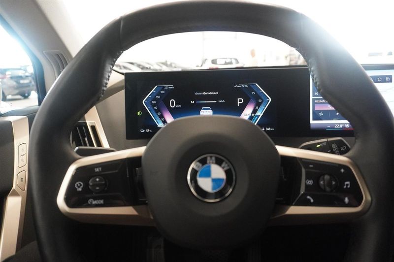 BMW iX bild 12