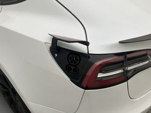 Tesla Model 3 bild 31