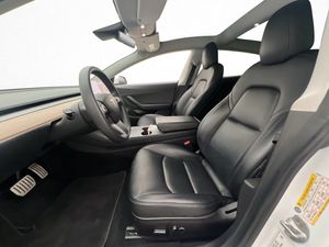 Tesla Model 3 bild 12