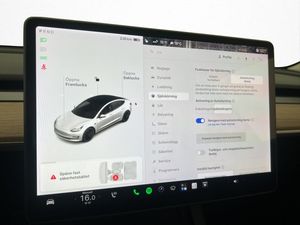 Tesla Model 3 bild 26