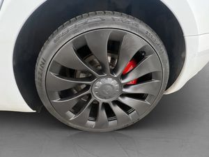Tesla Model 3 bild 33