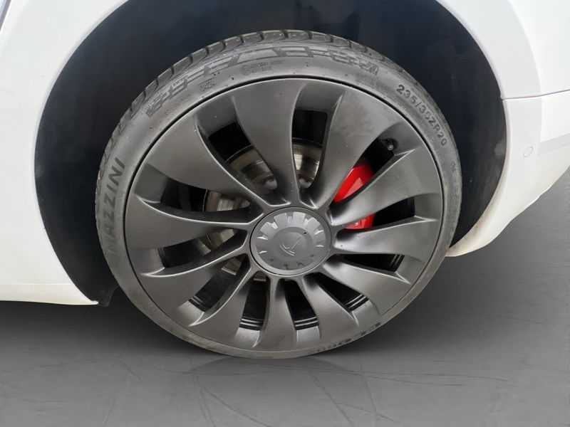 Tesla Model 3 bild 33