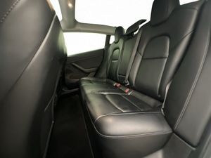 Tesla Model 3 bild 17