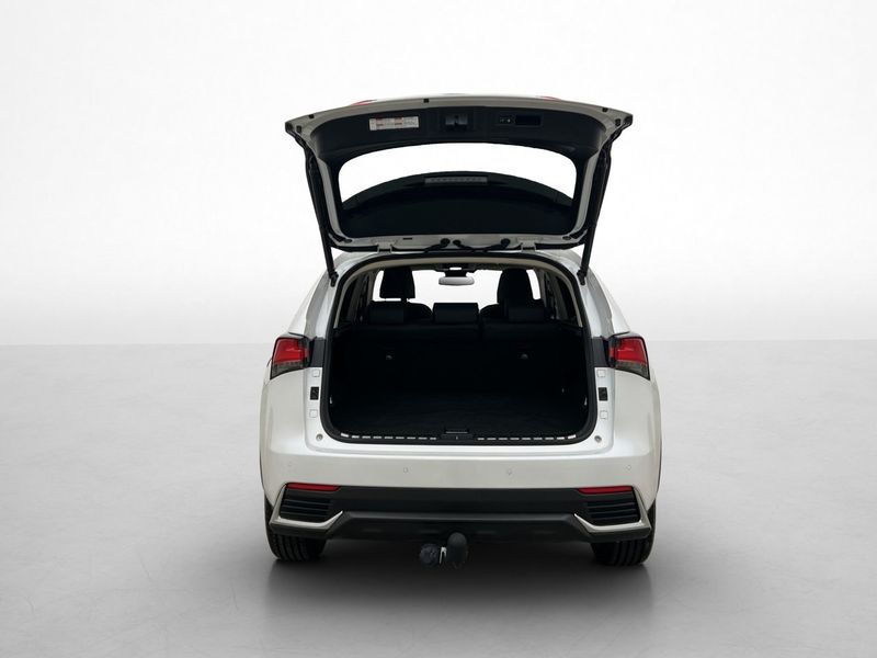 Lexus NX bild 31