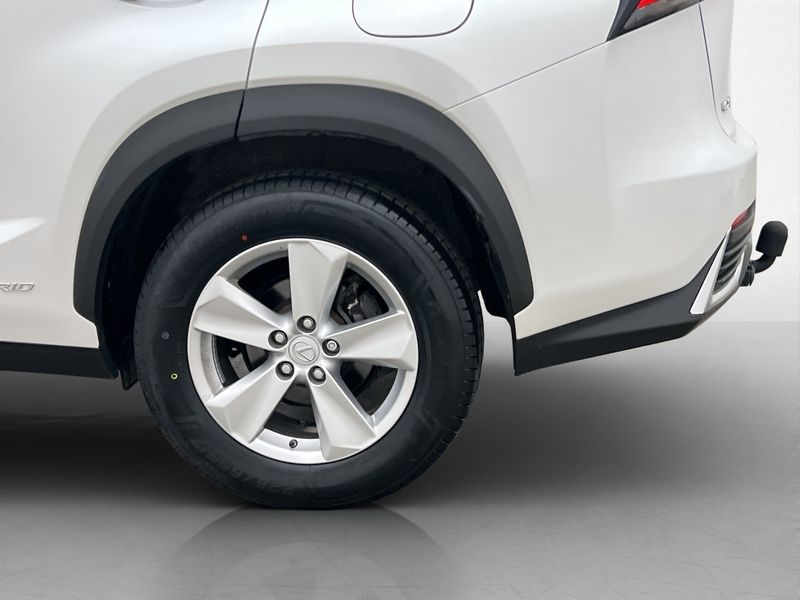 Lexus NX bild 33