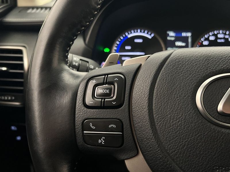 Lexus NX bild 20