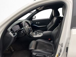 BMW 330 bild 12