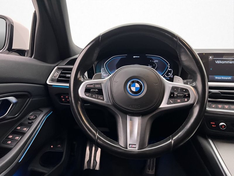 BMW 330 bild 14