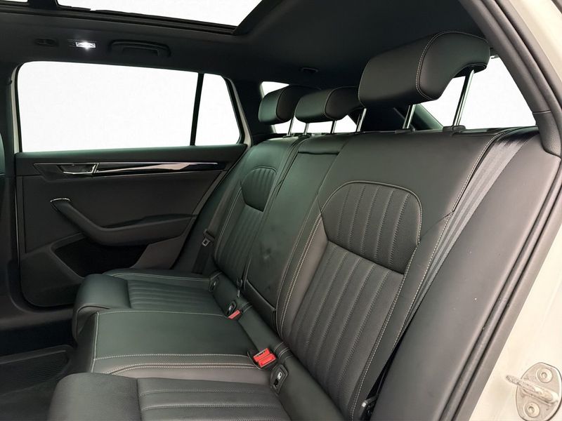 Skoda Superb bild 15