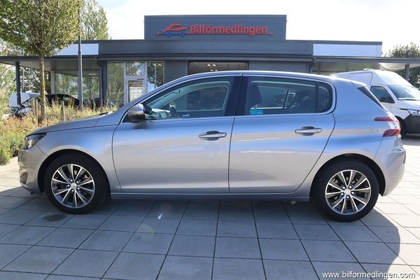 Peugeot 308 BlueHDi 5dr 120hk Allure Aut Svensksåld - 2017