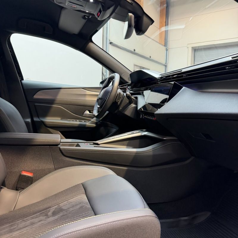 Peugeot 408 bild 11