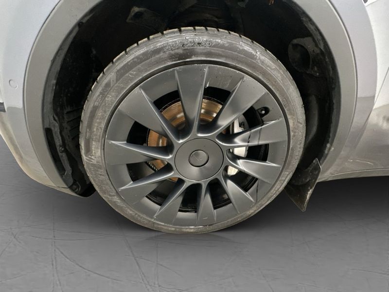 Tesla Model Y bild 30