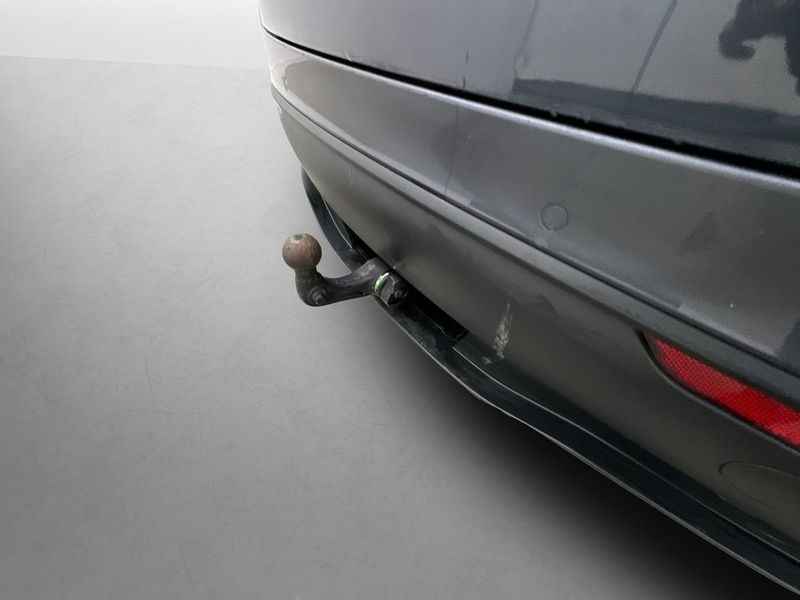 Tesla Model Y bild 10