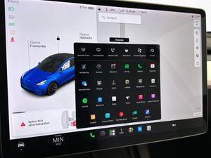 Tesla Model Y bild 23