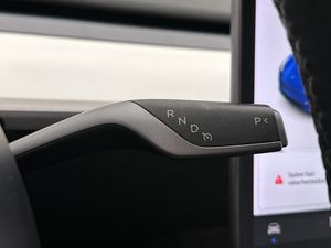 Tesla Model Y bild 34