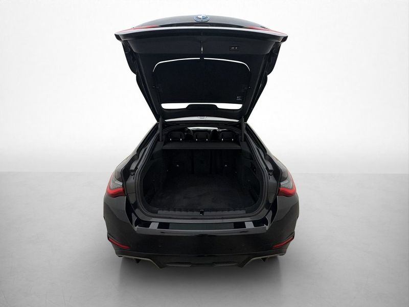 BMW i4 bild 30