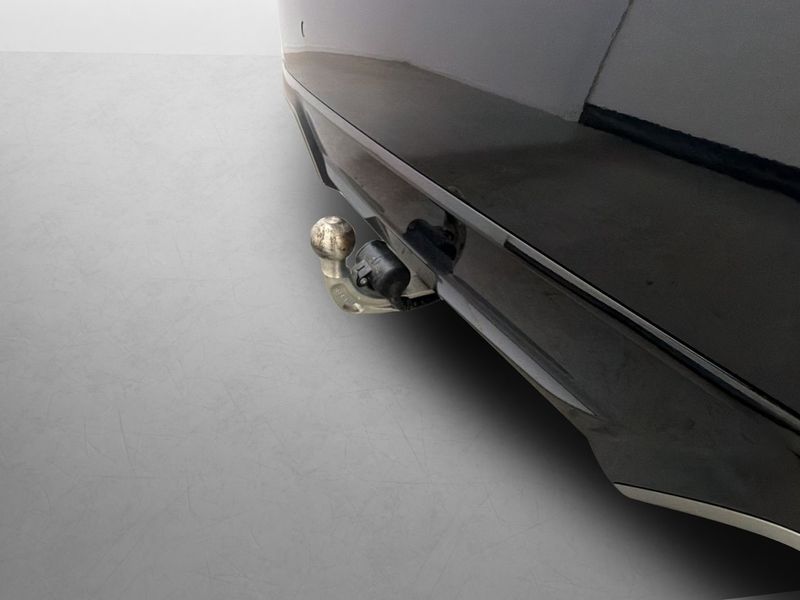 BMW i4 bild 12