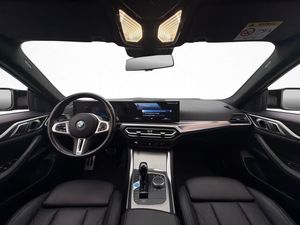 BMW i4 bild 15