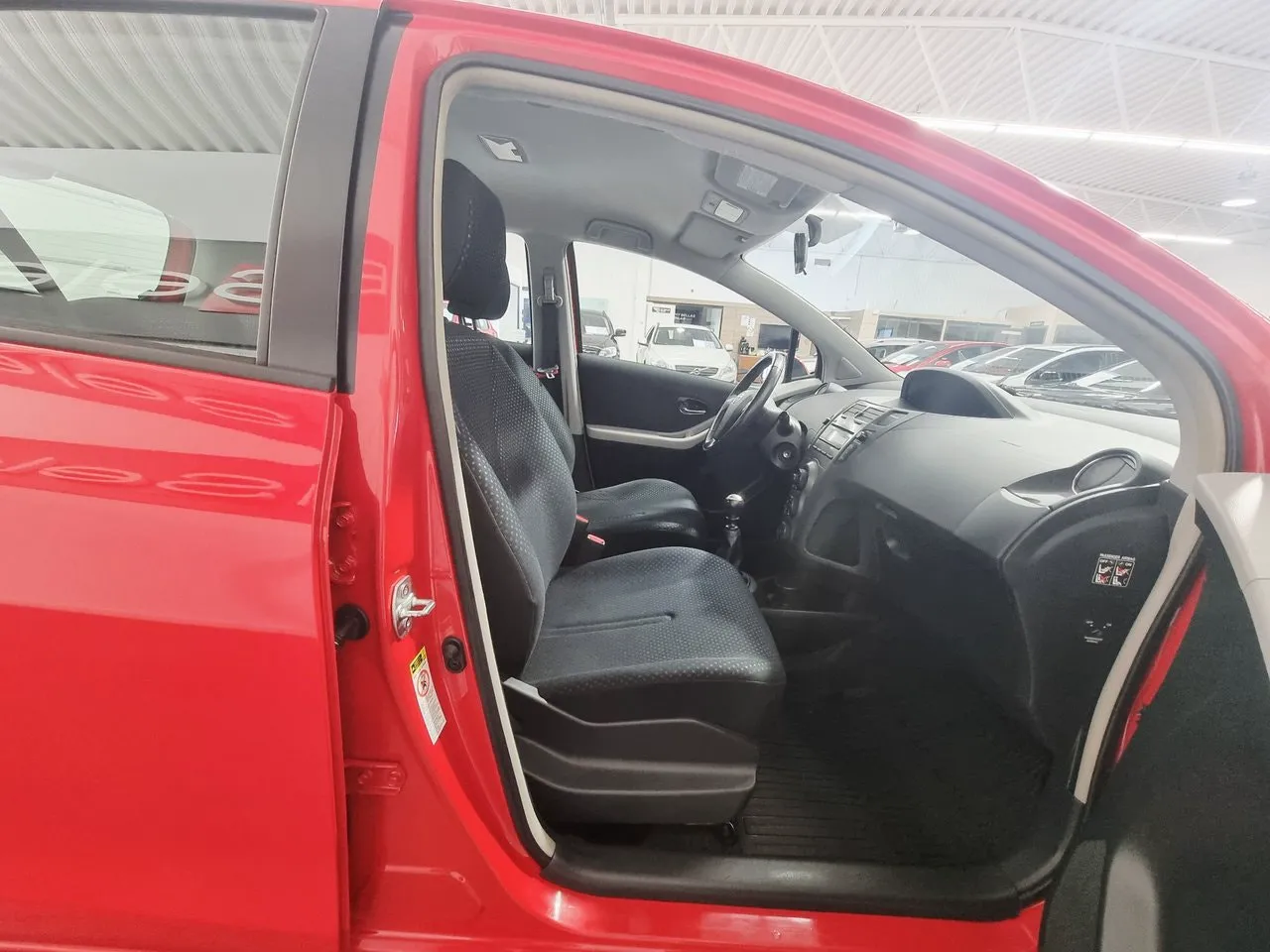 Vehicle image 15