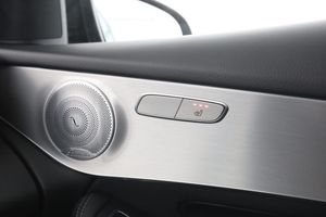 Mercedes GLC350 bild 33