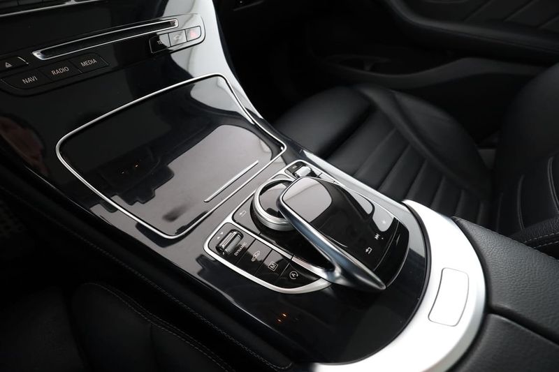 Mercedes GLC350 bild 26