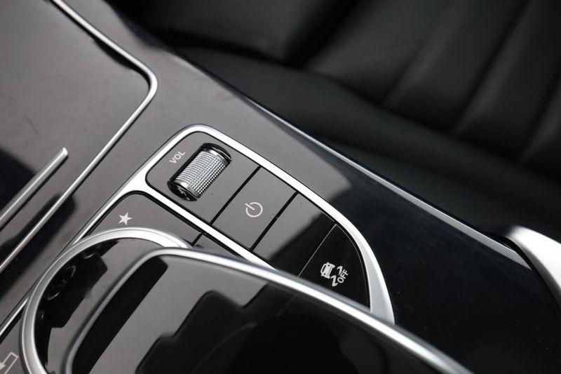 Mercedes GLC350 bild 30