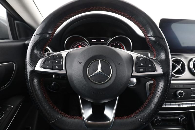 Mercedes CLA180 bild 19