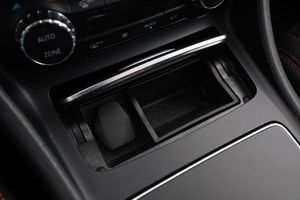 Mercedes CLA180 bild 27