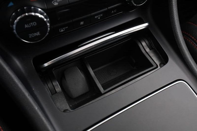 Mercedes CLA180 bild 27