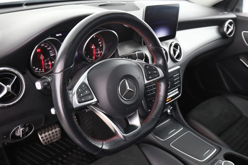 Mercedes CLA180 bild 12
