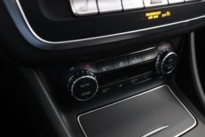 Mercedes CLA180 bild 26