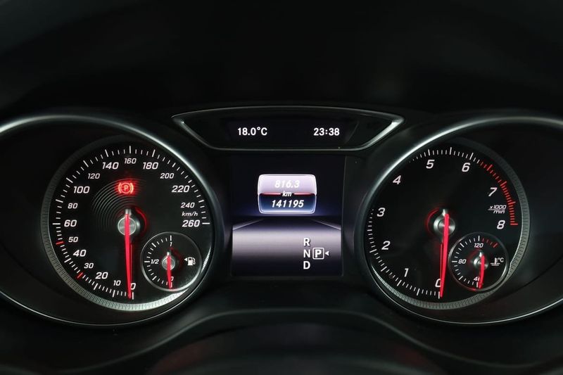 Mercedes CLA180 bild 20
