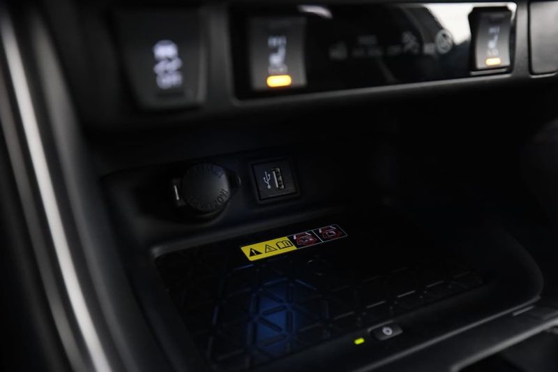 Toyota RAV4 bild 27
